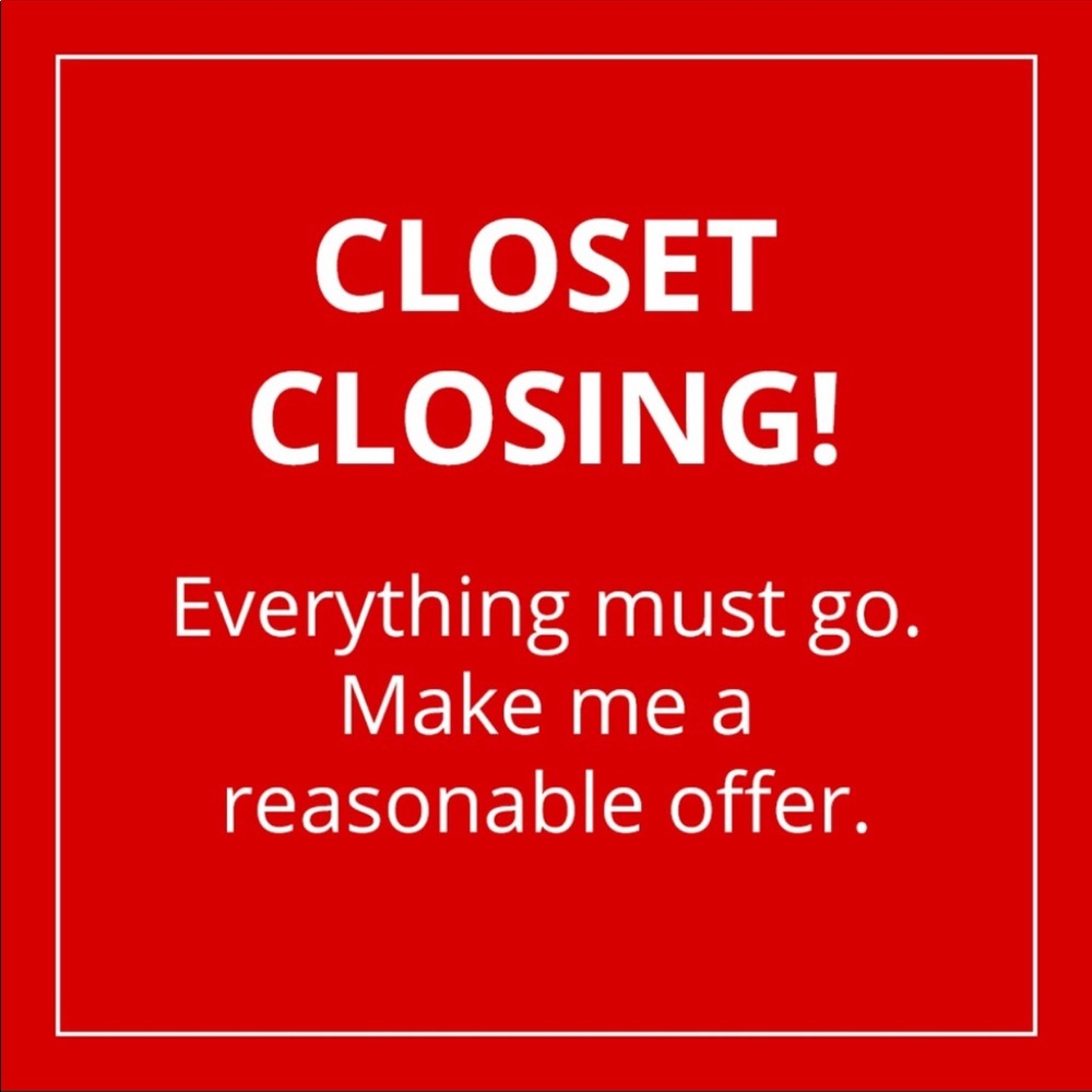 Clearing out closet!  More great items coming soon. Thanks for stopping by! 🤗
